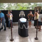 Amigos se despedem do cantor Leandro Souza