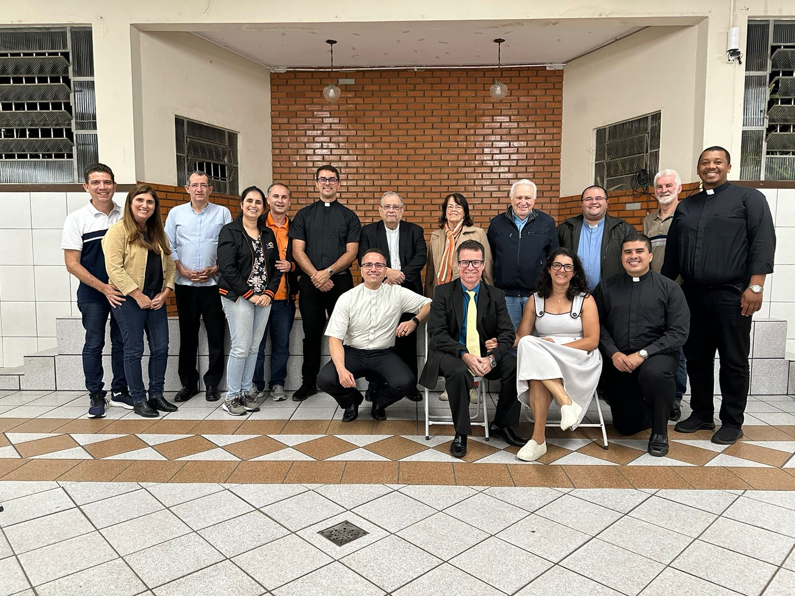 Dom Joel se reúne com responsáveis pelo Setor Família da Diocese