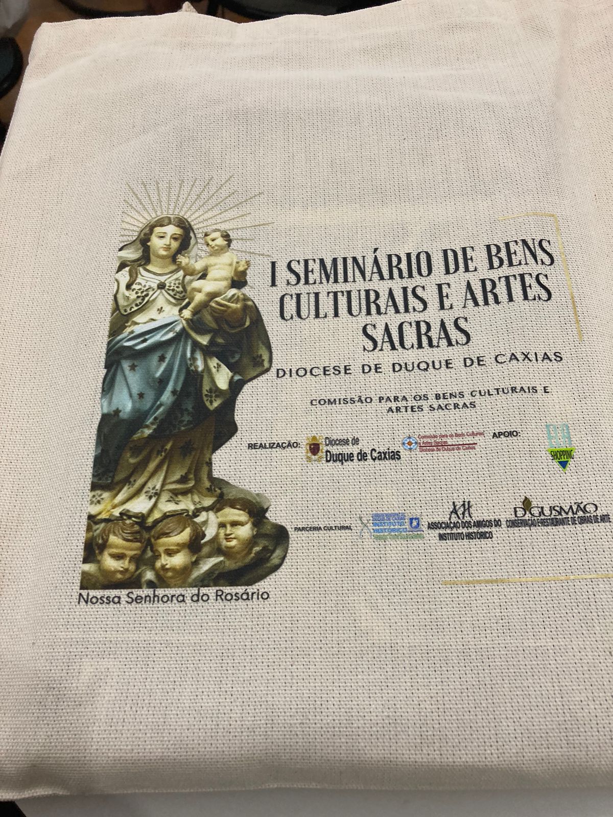 Padre Michel Freitas e Padre Carlos Silva participam de seminário sobre bens culturais na Diocese de Duque de Caxias