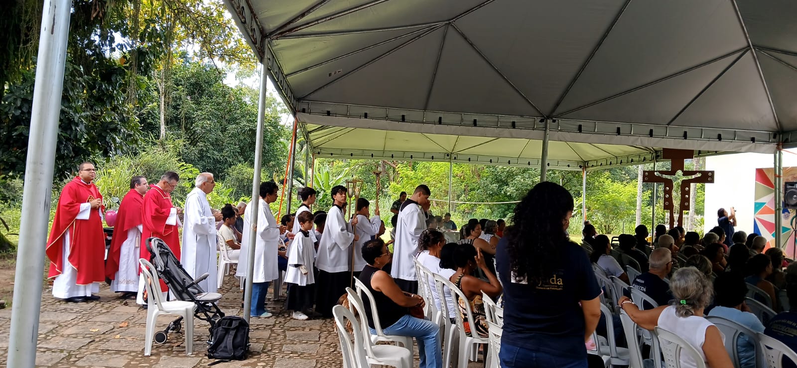 Cruz da Esperança na Fazenda Esperança Femenina