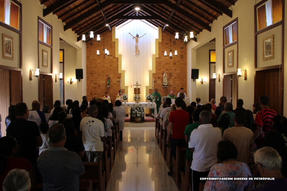 Dom Joel na Comunidade do Vale das Videiras_Paróquia de Araras_Foto Rogerio Tosta_Ascom Diocese de Petrópolis