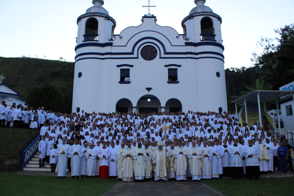 Jubileu dos Ministros Extraordinários da Sagrada Comunhão reúne mais de mil pessoas no Santuário Jubilar Bom Jesus de Matosinhos