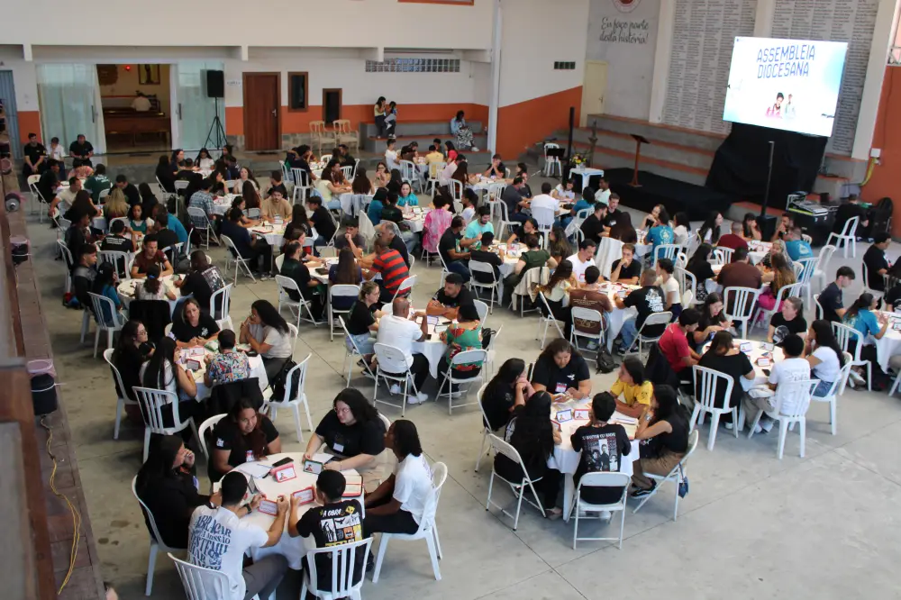 Juventude diocesana vive experiência da Conversação no Espírito em assembleia marcada por escuta e missão