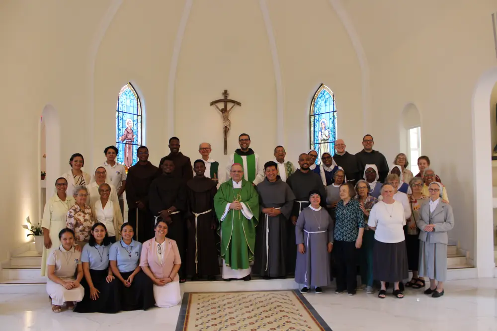Diocese de Petrópolis celebra a Vida Consagrada em comunhão com os 80 anos de sua história