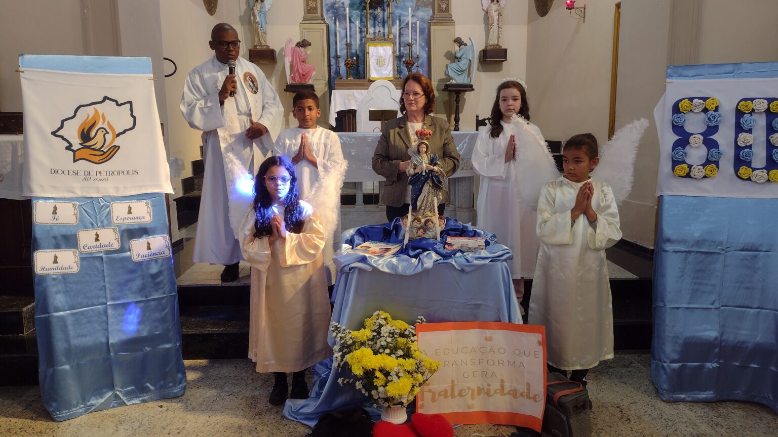 Setor de Educação da Diocese de Petrópolis realiza coroação de Nossa ...