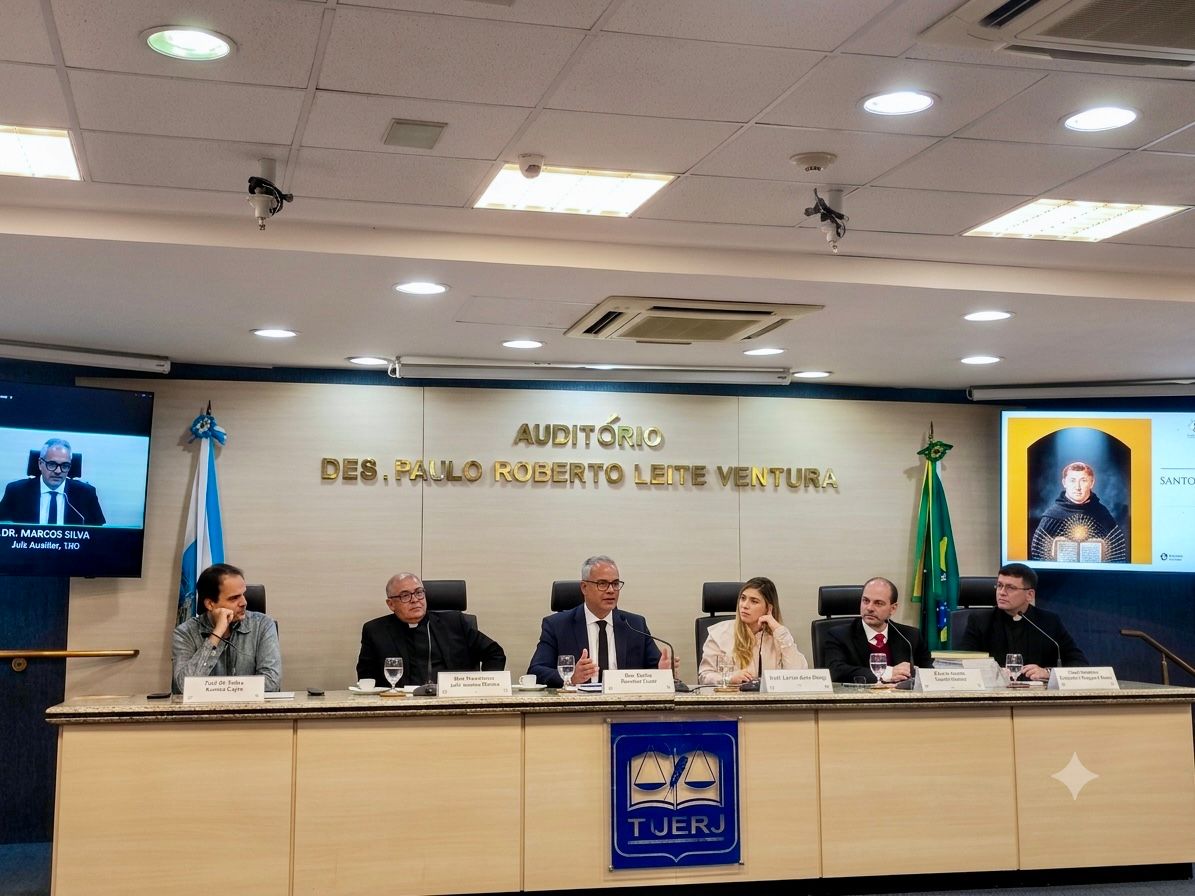 Padre Anderson participa de encontro na EMERJ sobre justiça e equidade em Santo Tomás de Aquino