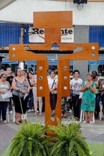 A Cruz da Esperança em sua peregrinação na Paróquia Nossa Senhora Aparecida em Piabetá_Foto Marcos Fabiano