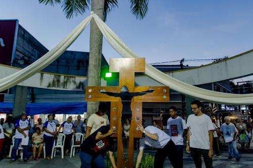 A Cruz da Esperança em sua peregrinação na Paróquia Nossa Senhora Aparecida em Piabetá_Foto Marcos Fabiano