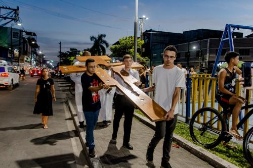 A Cruz da Esperança em sua peregrinação na Paróquia Nossa Senhora Aparecida em Piabetá_Foto Marcos Fabiano