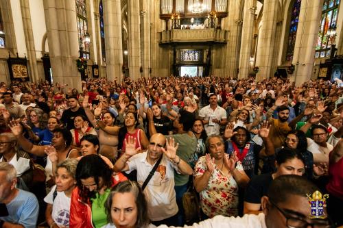 Abertura-do-Jubileu-de-Esperanca-na-Diocese-de-Petropolis-3