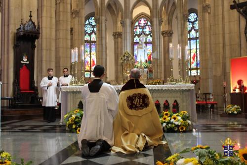 Abertura-do-Jubileu-de-Esperanca-na-Diocese-de-Petropolis-58