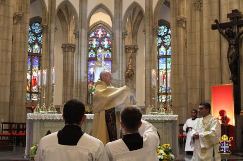 Abertura-do-Jubileu-de-Esperanca-na-Diocese-de-Petropolis-68