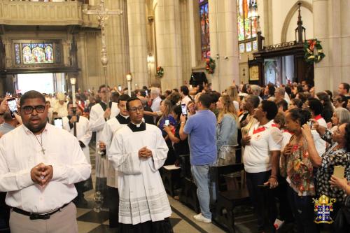 Abertura-do-Jubileu-de-Esperanca-na-Diocese-de-Petropolis-79