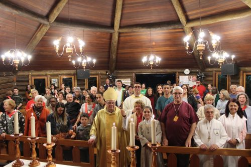 Comunidade-celebra-25-anos-da-Igreja-Santa-Clara-40