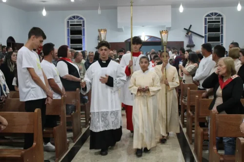 Crisma-Paroquia-Sao-Jose-Agua-Quente-3