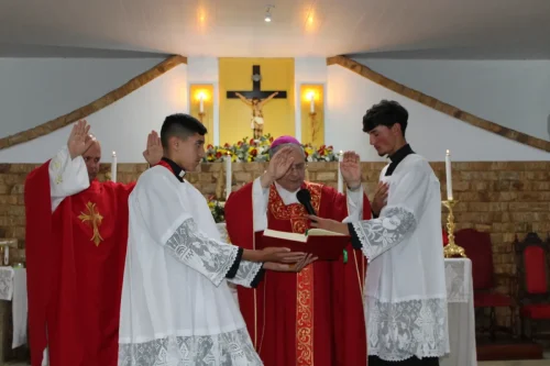 Crisma-Paroquia-Sao-Jose-Agua-Quente-81