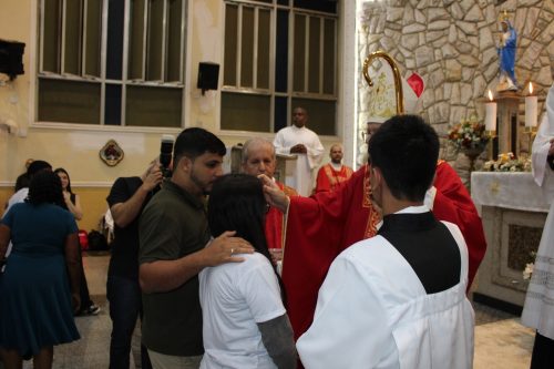 Crisma-Paroquia-de-Santo-Aleixo-55