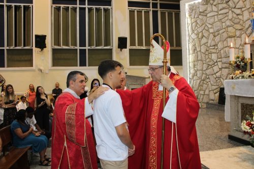 Crisma-Paroquia-de-Santo-Aleixo-60