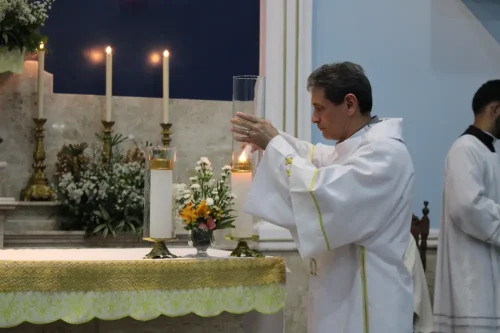 Dedicacao-do-altar-da-Igreja-Nossa-Senhora-das-Gracas-em-Parada-Modelo-141