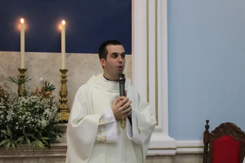 Dedicacao-do-altar-da-Igreja-Nossa-Senhora-das-Gracas-em-Parada-Modelo-159