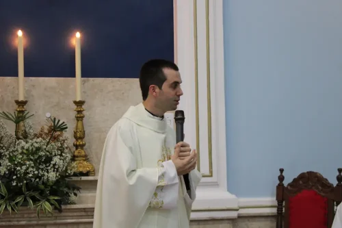 Dedicacao-do-altar-da-Igreja-Nossa-Senhora-das-Gracas-em-Parada-Modelo-160