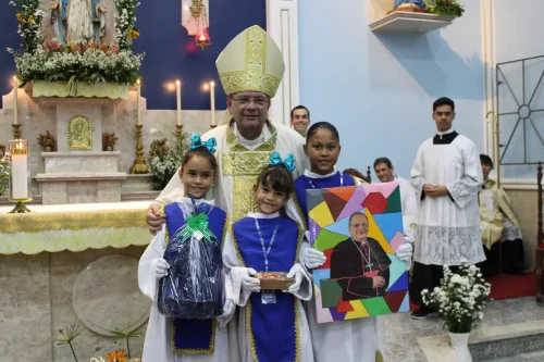 Dedicacao-do-altar-da-Igreja-Nossa-Senhora-das-Gracas-em-Parada-Modelo-166