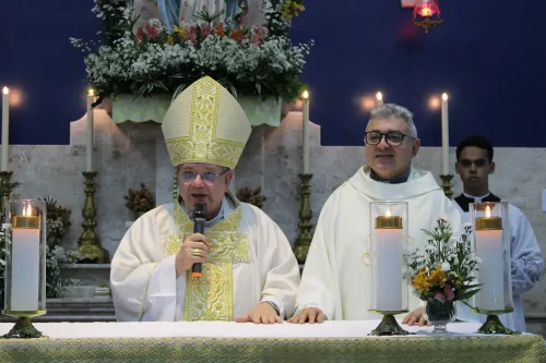 Dedicacao-do-altar-da-Igreja-Nossa-Senhora-das-Gracas-em-Parada-Modelo-170