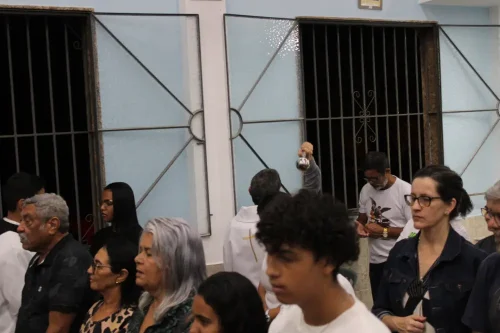 Dedicacao-do-altar-da-Igreja-Nossa-Senhora-das-Gracas-em-Parada-Modelo-32