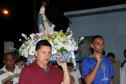 Dedicacao-do-altar-da-Igreja-Nossa-Senhora-das-Gracas-em-Parada-Modelo-4