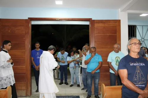 Dedicacao-do-altar-da-Igreja-Nossa-Senhora-das-Gracas-em-Parada-Modelo-40