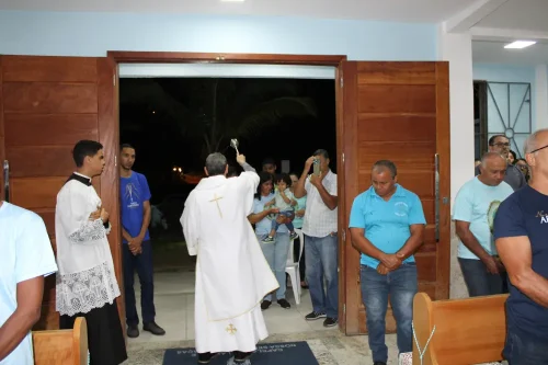 Dedicacao-do-altar-da-Igreja-Nossa-Senhora-das-Gracas-em-Parada-Modelo-42