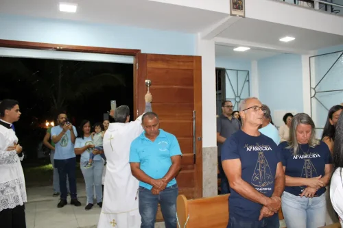 Dedicacao-do-altar-da-Igreja-Nossa-Senhora-das-Gracas-em-Parada-Modelo-43