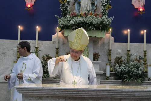 Dedicacao-do-altar-da-Igreja-Nossa-Senhora-das-Gracas-em-Parada-Modelo-73