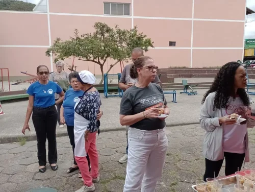 Dia-do-Pobre-na-Paroquia-do-Sagrado-em-Teresopolis-19