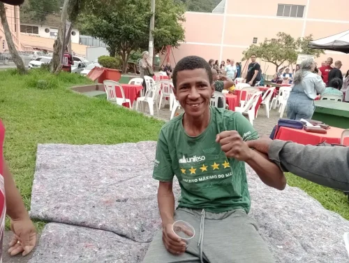 Dia-do-Pobre-na-Paroquia-do-Sagrado-em-Teresopolis-7