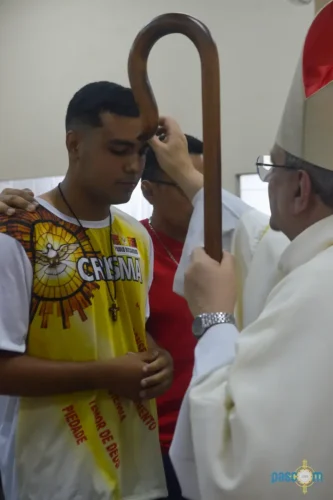 Dom-Joel-Crisma-na-Paroquia-Sao-Sebastiao-em-Piabeta Fotos-Pascom-da-Paroquia-50