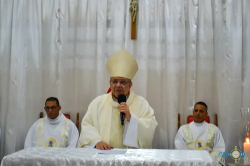 Dom-Joel-Crisma-na-Paroquia-Sao-Sebastiao-em-Piabeta Fotos-Pascom-da-Paroquia-6