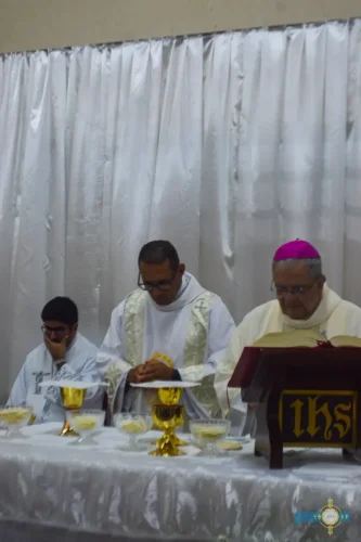 Dom-Joel-Crisma-na-Paroquia-Sao-Sebastiao-em-Piabeta Fotos-Pascom-da-Paroquia-61