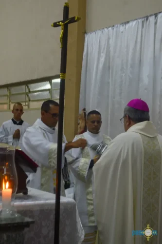 Dom-Joel-Crisma-na-Paroquia-Sao-Sebastiao-em-Piabeta Fotos-Pascom-da-Paroquia-65