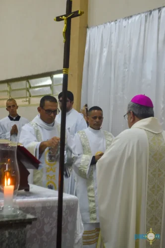 Dom-Joel-Crisma-na-Paroquia-Sao-Sebastiao-em-Piabeta Fotos-Pascom-da-Paroquia-67