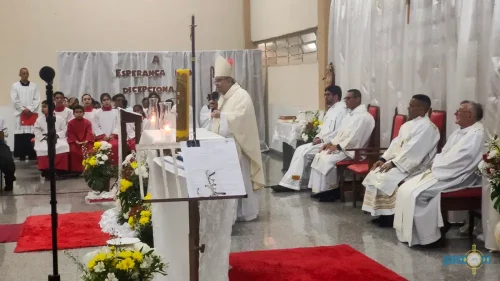 Dom-Joel-Crisma-na-Paroquia-Sao-Sebastiao-em-Piabeta Fotos-Pascom-da-Paroquia-73