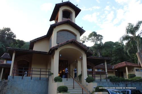 Dom Joel na Comunidade do Vale das Videiras_Paróquia de Araras_Foto Rogerio Tosta_Ascom Diocese de Petrópolis