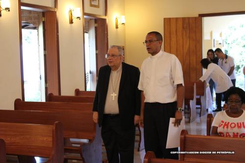 Dom Joel na Comunidade do Vale das Videiras_Paróquia de Araras_Foto Rogerio Tosta_Ascom Diocese de Petrópolis
