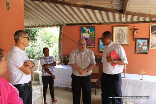 Dom Joel na Comunidade do Vale das Videiras_Paróquia de Araras_Foto Rogerio Tosta_Ascom Diocese de Petrópolis