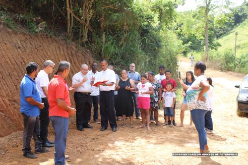 Dom Joel na Comunidade do Vale das Videiras_Paróquia de Araras_Foto Rogerio Tosta_Ascom Diocese de Petrópolis