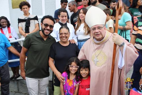 Dom Joel visita Santuário Nossa Senhora do Amor Divino