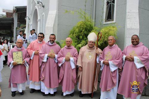 Dom Joel visita Santuário Nossa Senhora do Amor Divino