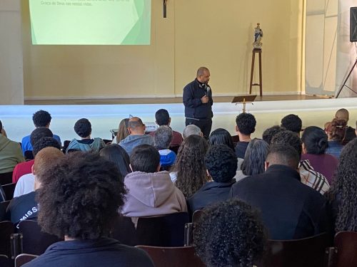 Encontro-Regional-de-Cerimoniarios-Leste-1-No-Seminario-Diocesano-13