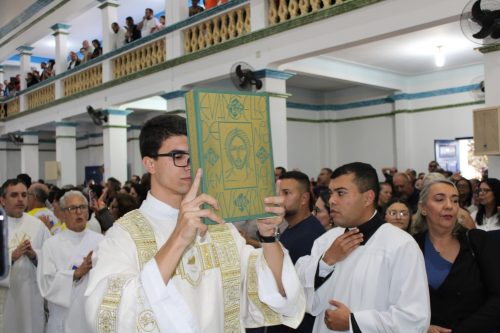 Ministerios-de-Leitor-e-Acolitos-aos-seminaristas-2025-17