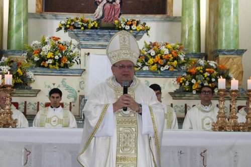 Ministerios-de-Leitor-e-Acolitos-aos-seminaristas-2025-38